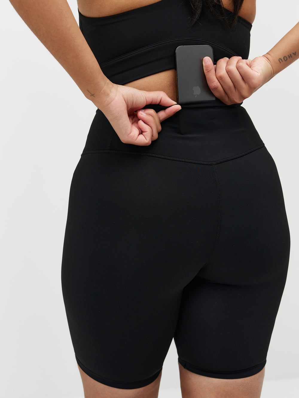 Ellie Ultralight Long Shorts