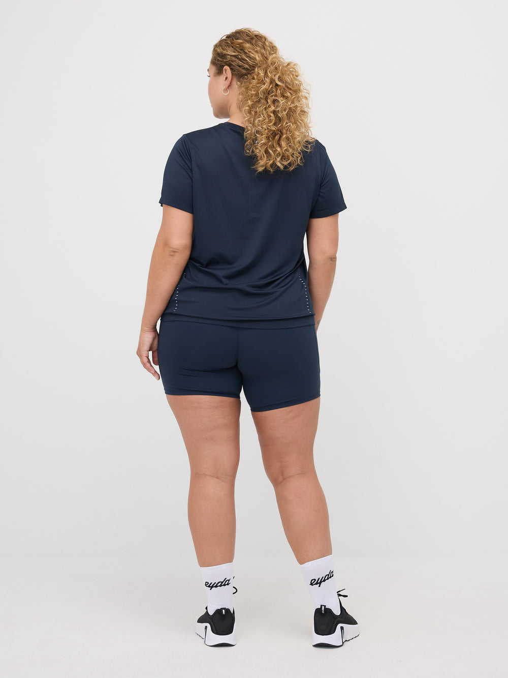 Freja Tee