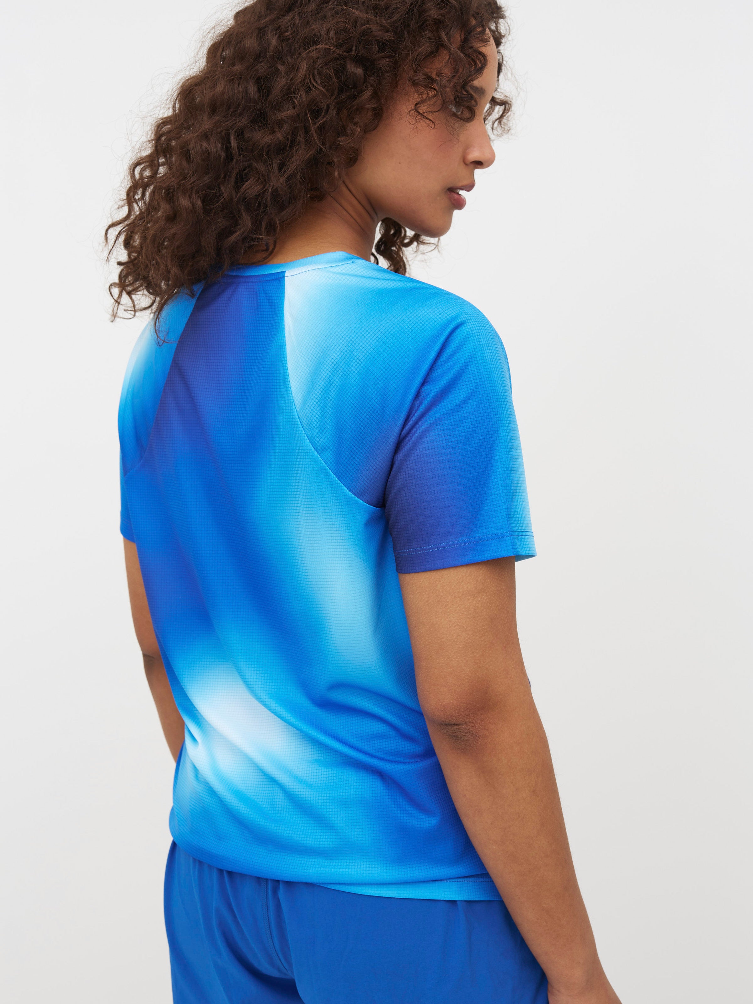 Lecia Tee