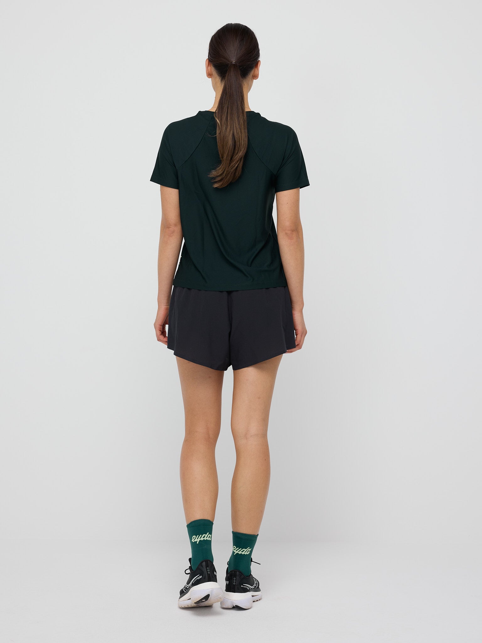 Lecia Tee