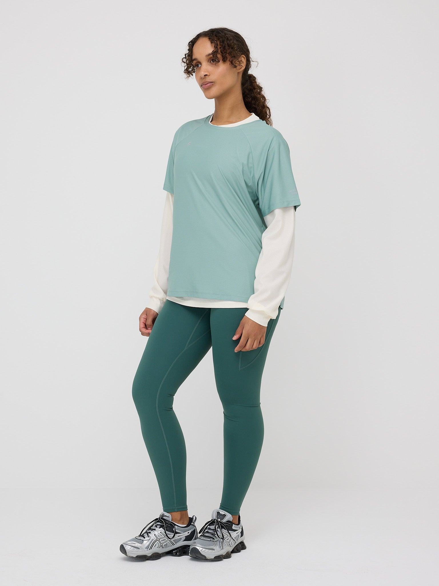 Lecia Tee