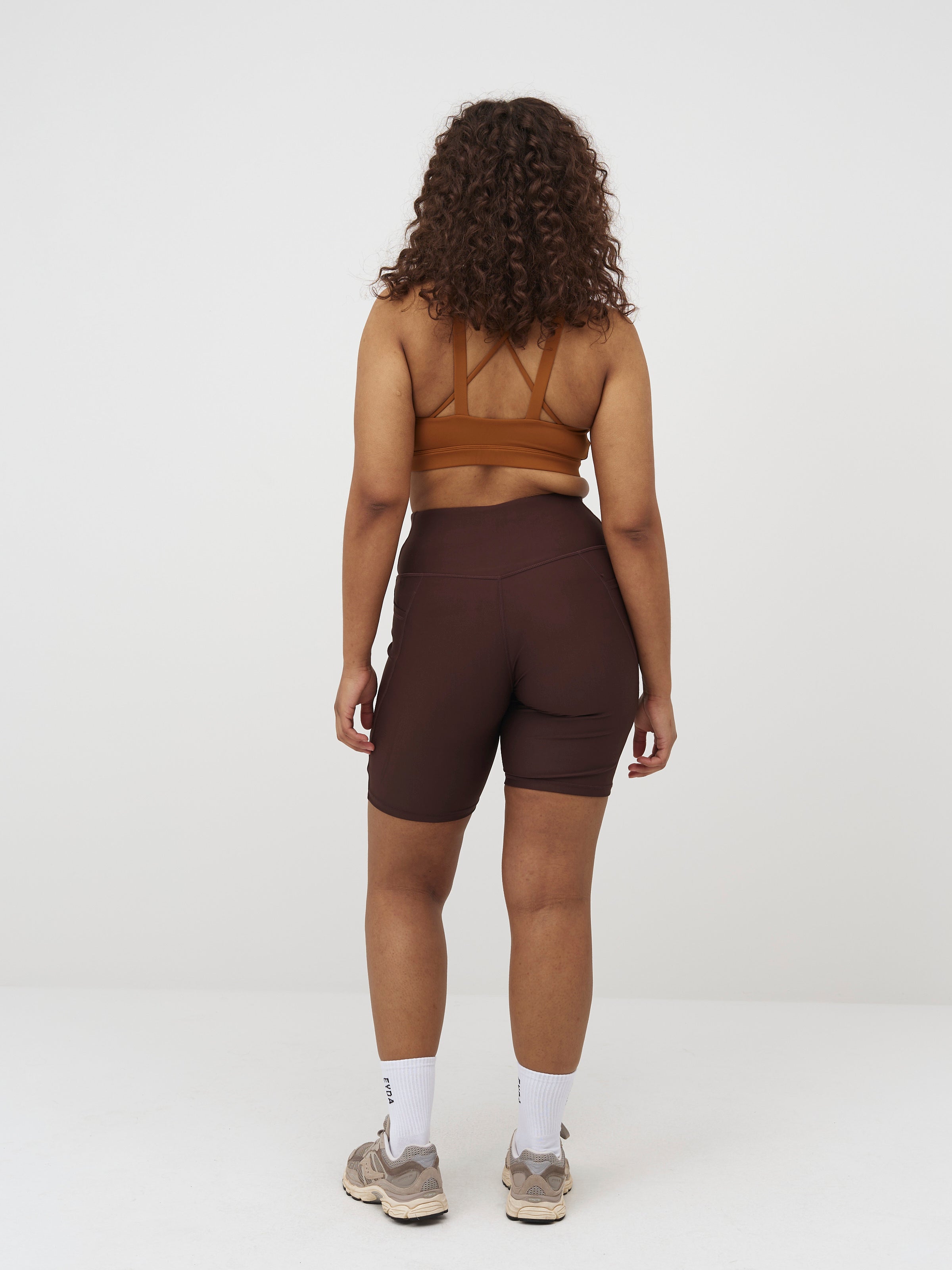 Sarah 2.0 Covermax Pocket Shorts 8"